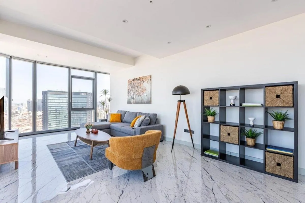 Image 4 of Beautiful Bright Deluxe 1bd Condo Poolviews! #311
