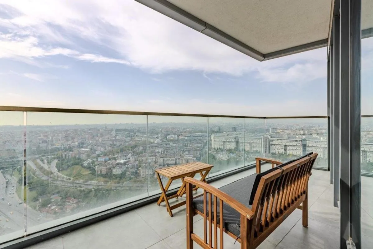 Image 5 of Beautiful Elegant 1bd Private Terrace Gem! #333