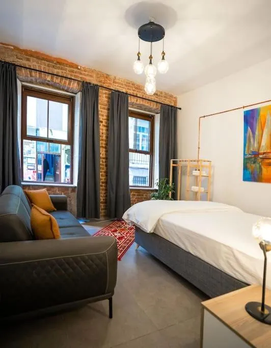 Image 4 of Big historical flat in Istanbul Galata