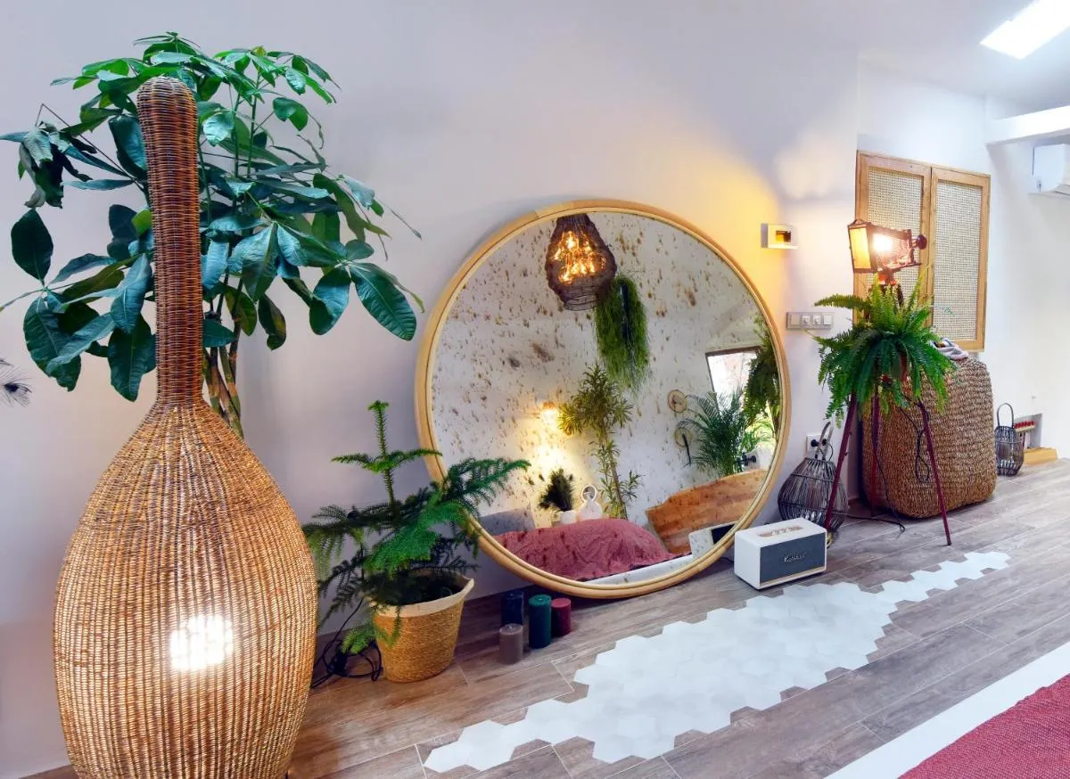 Image 5 of Boheme House with Bathtub & Terrace