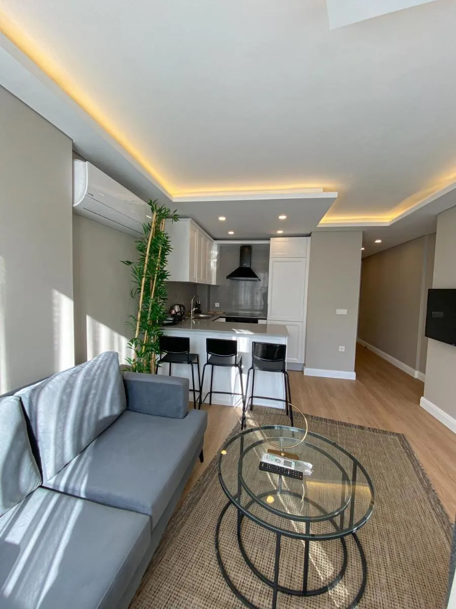 Image 3 of Bolahenk Suites