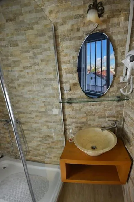 Image 6 of Bonjour Suit Private Triplex Apartment
