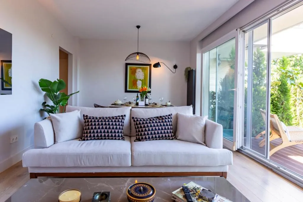 Image of Bosphorus Panoroma Designer Suite, optional butler