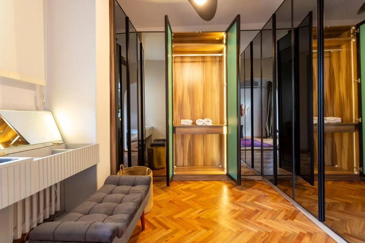 Image 6 of Bosphorus Panoroma Designer Suite, optional butler