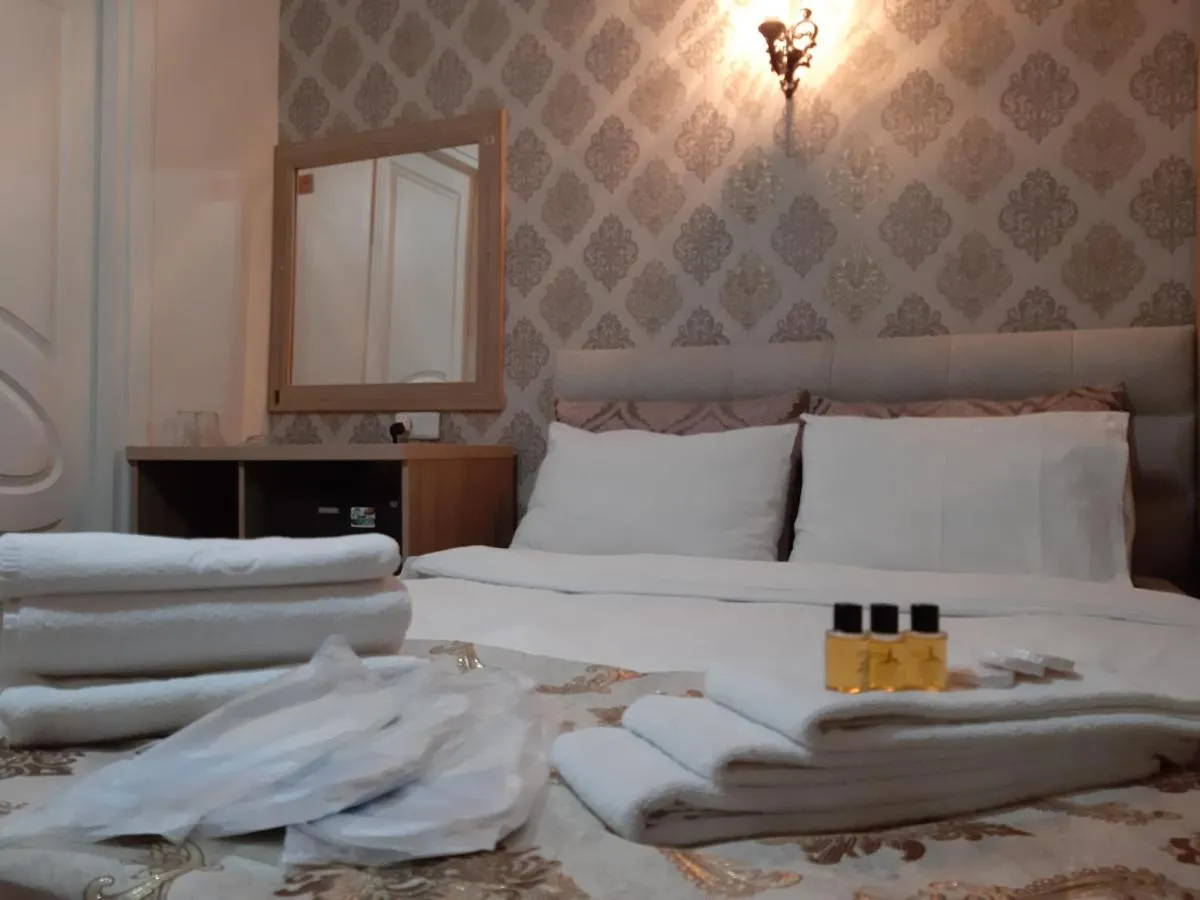 Image 2 of Burak Apart