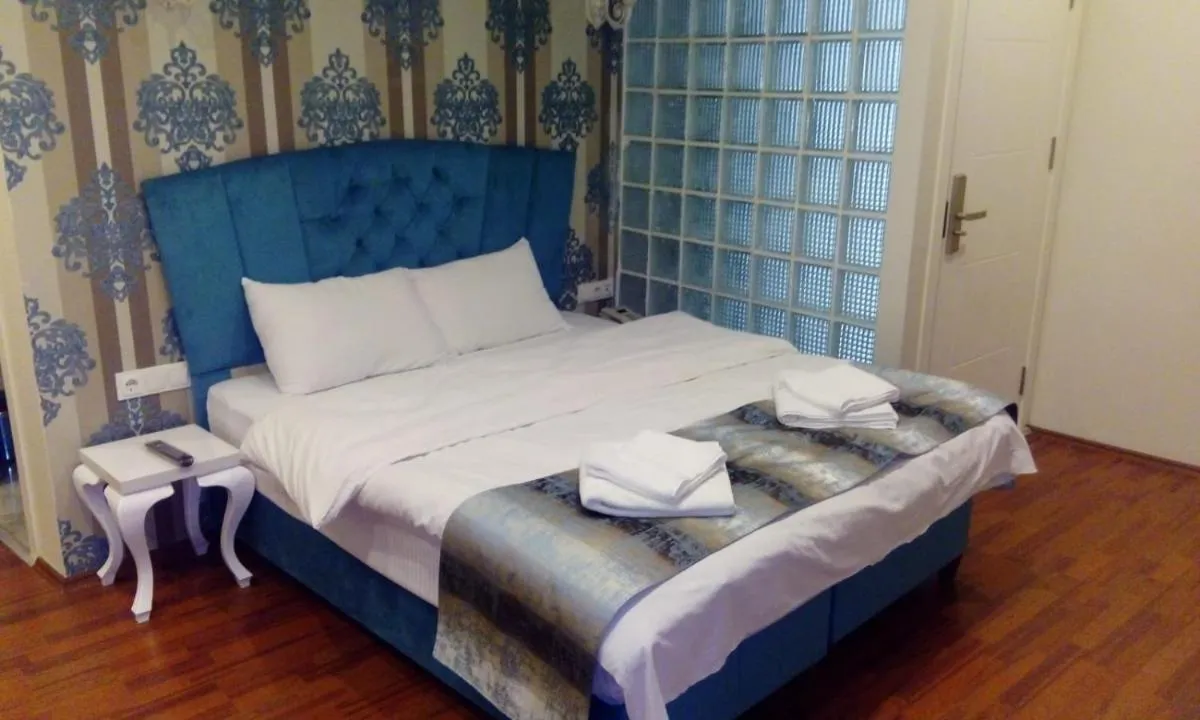 Image 1 of By Historial Hotel Due