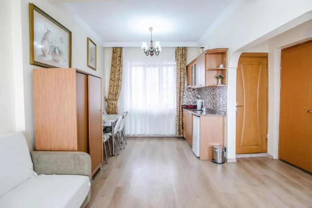 Image of Camelot Apartment