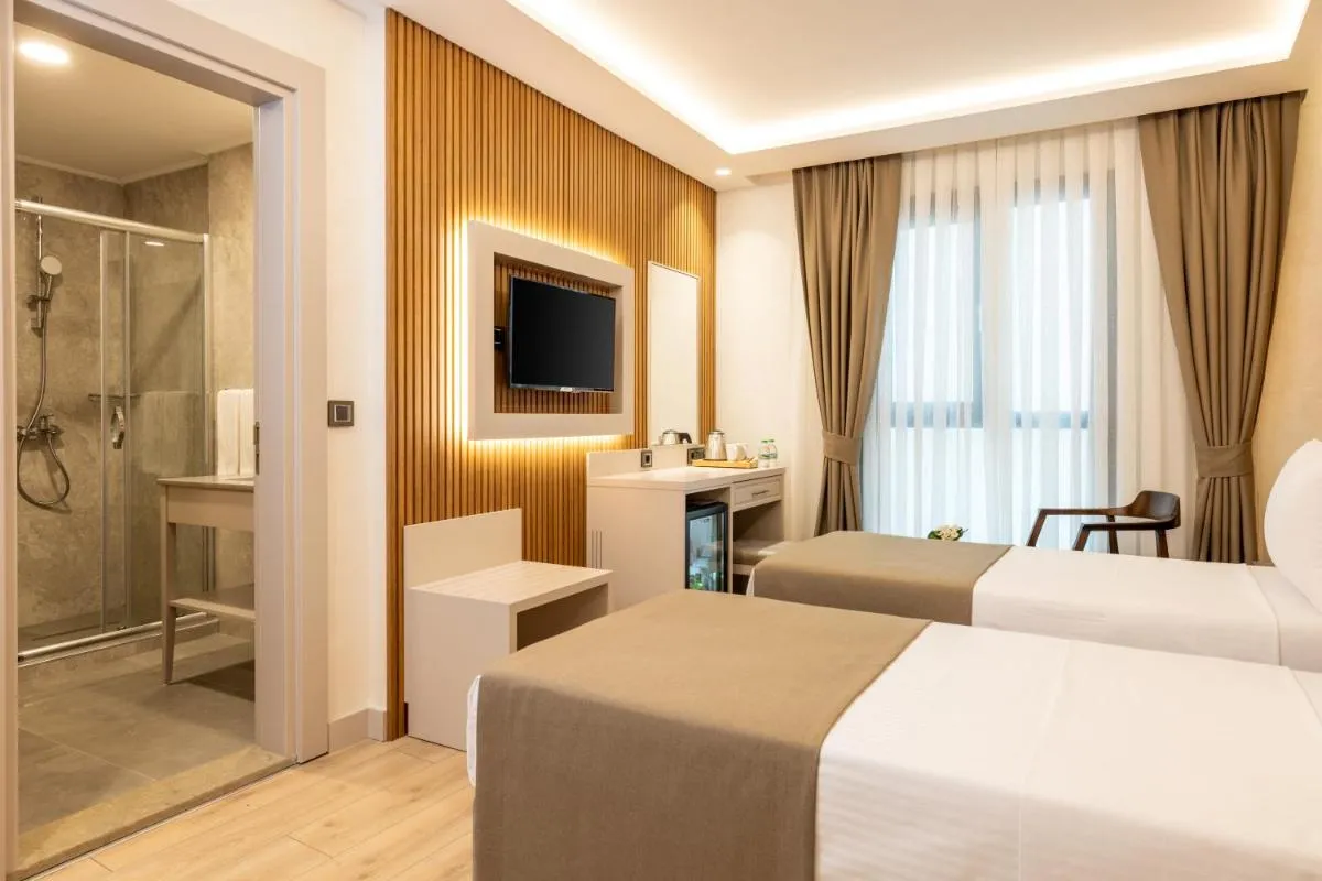 Image 1 of Carina Gold Hotel And Restaurant