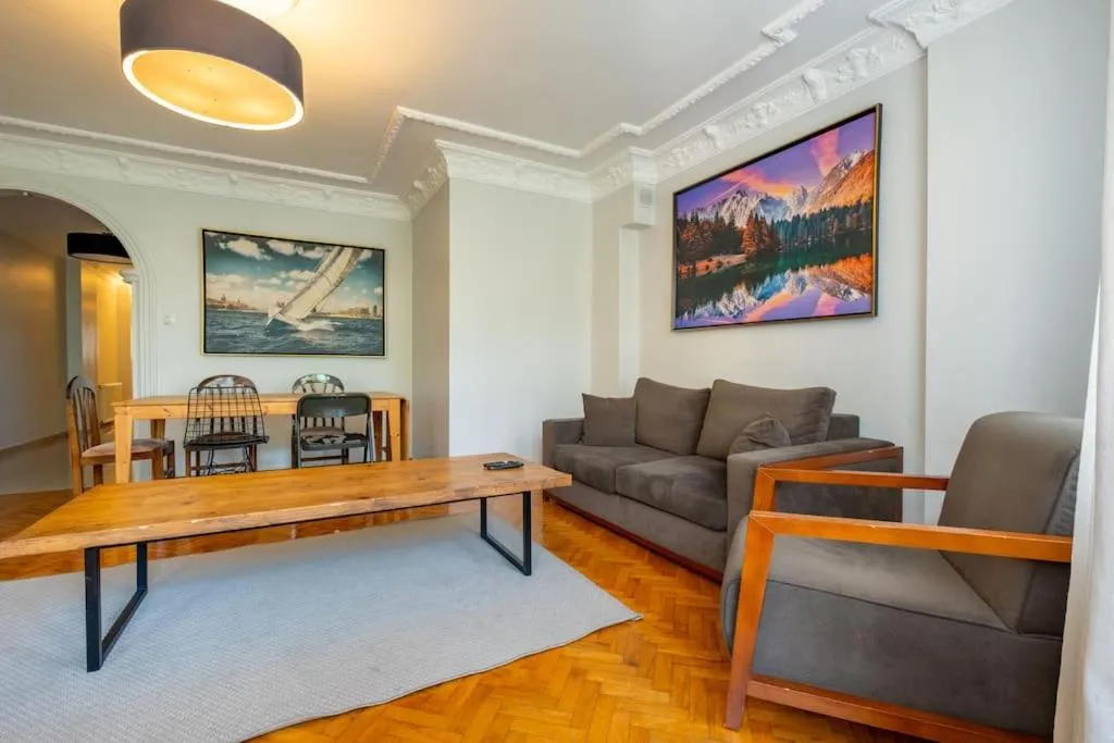 Image 1 of Central 3-Bedroom Flat