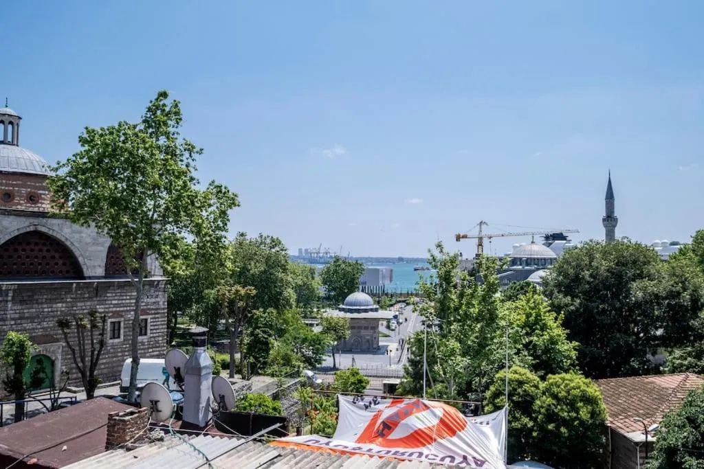 Image 1 of Central Apartment vith Sea View