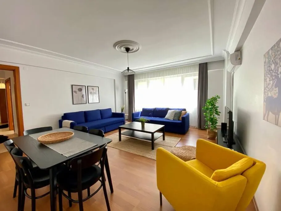 Image of Central Location 3 Bedroom Flat – No6