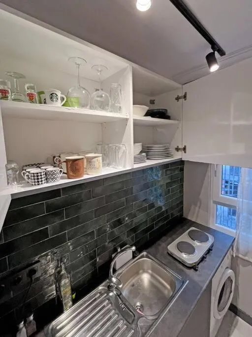 Image 3 of Central & cosy flat for 4 Person