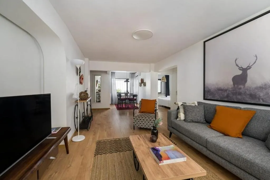 Image of Charming Cozy 2bed1bath Shoreline Bebek! #95