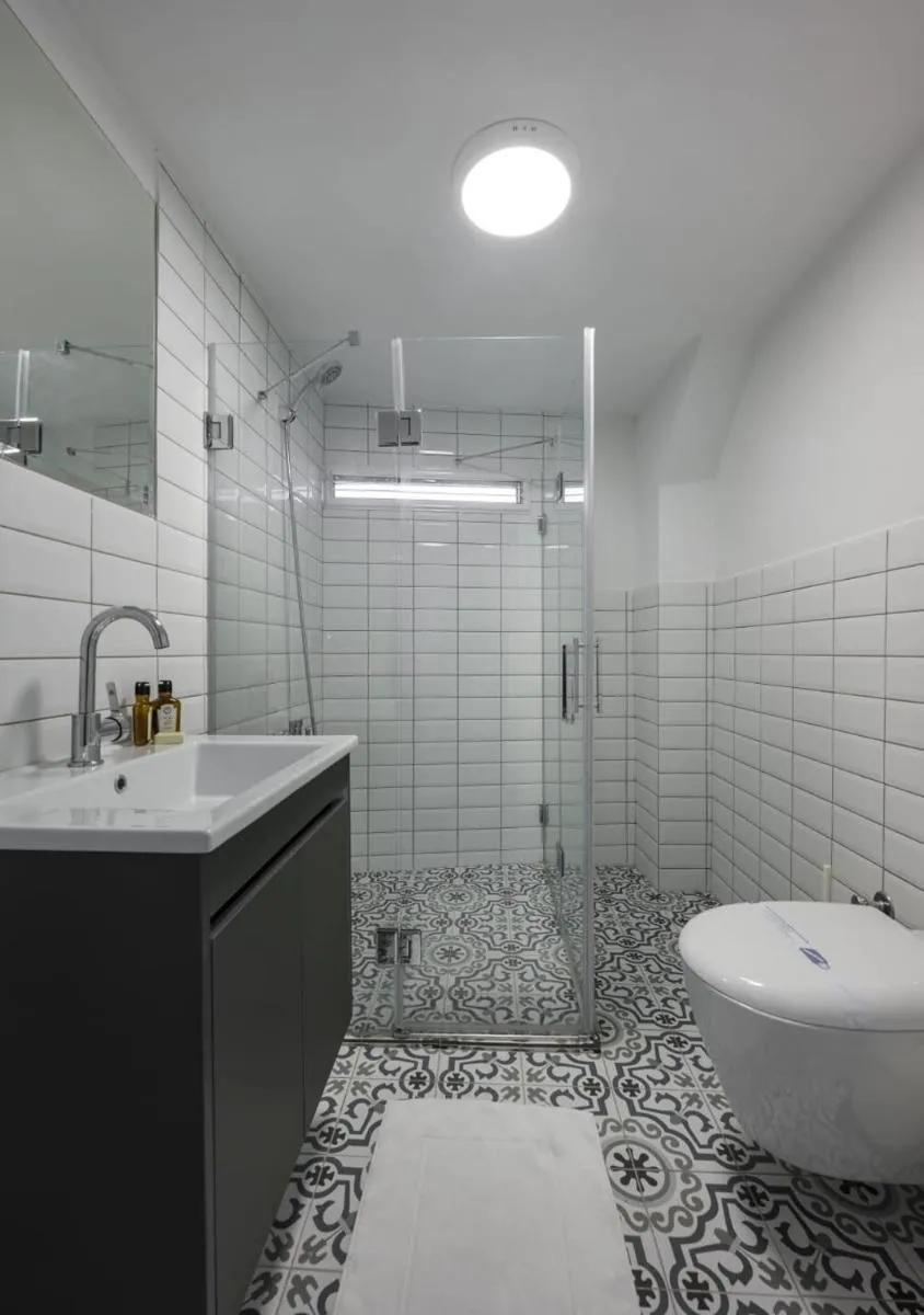 Image 6 of Charming Cozy 2bed1bath Shoreline Bebek! #95