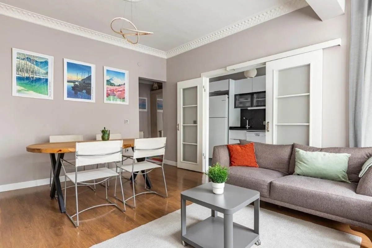 Image 3 of Charming Modern 1bd Airy Kadikoy Gem! #308