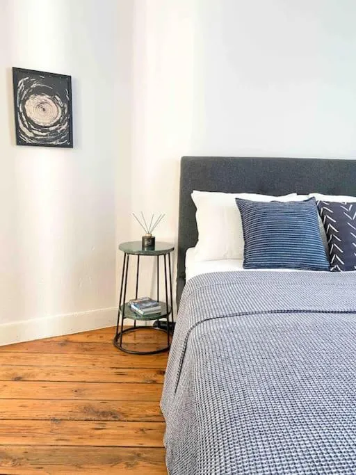 Image 4 of Charming historical apartment in Galata