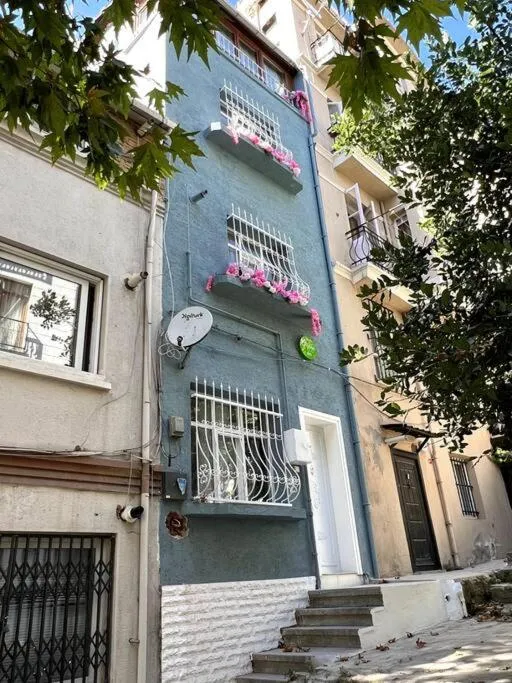 Image 3 of ComeLiveGo Taksim K