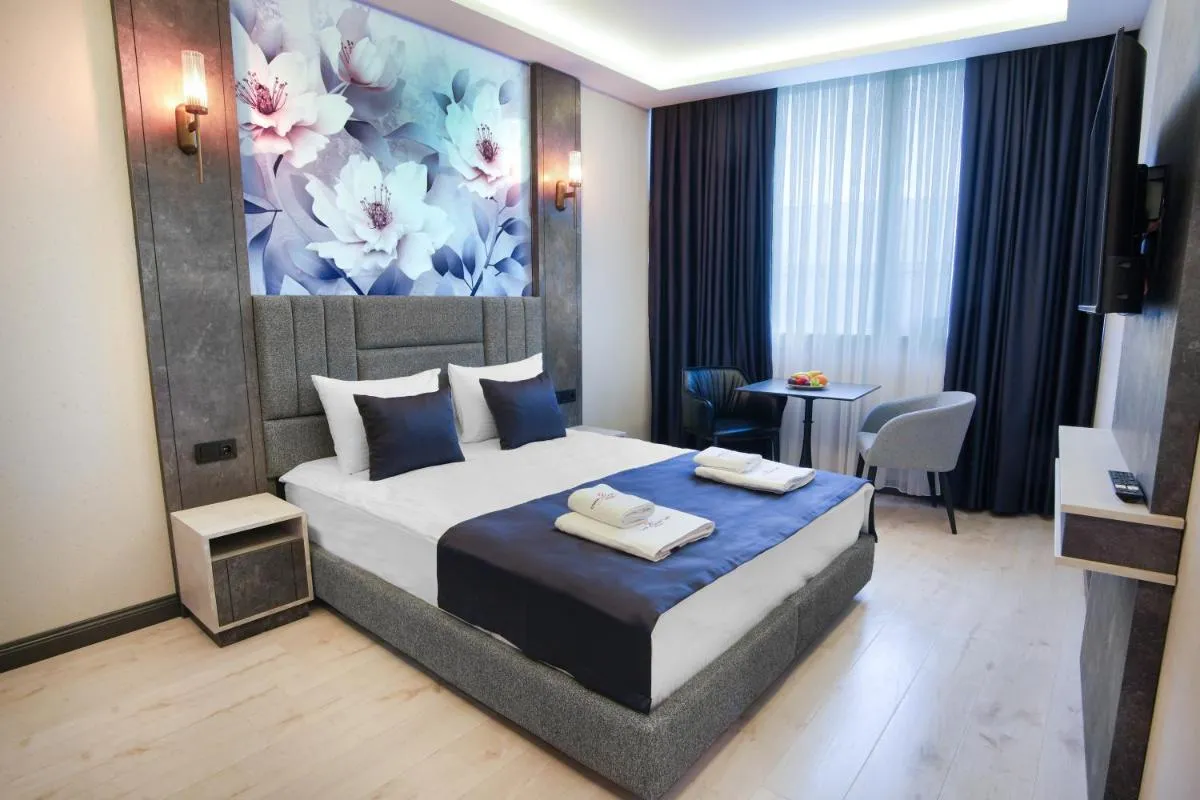 Image 1 of Comfort Point Two Hotel