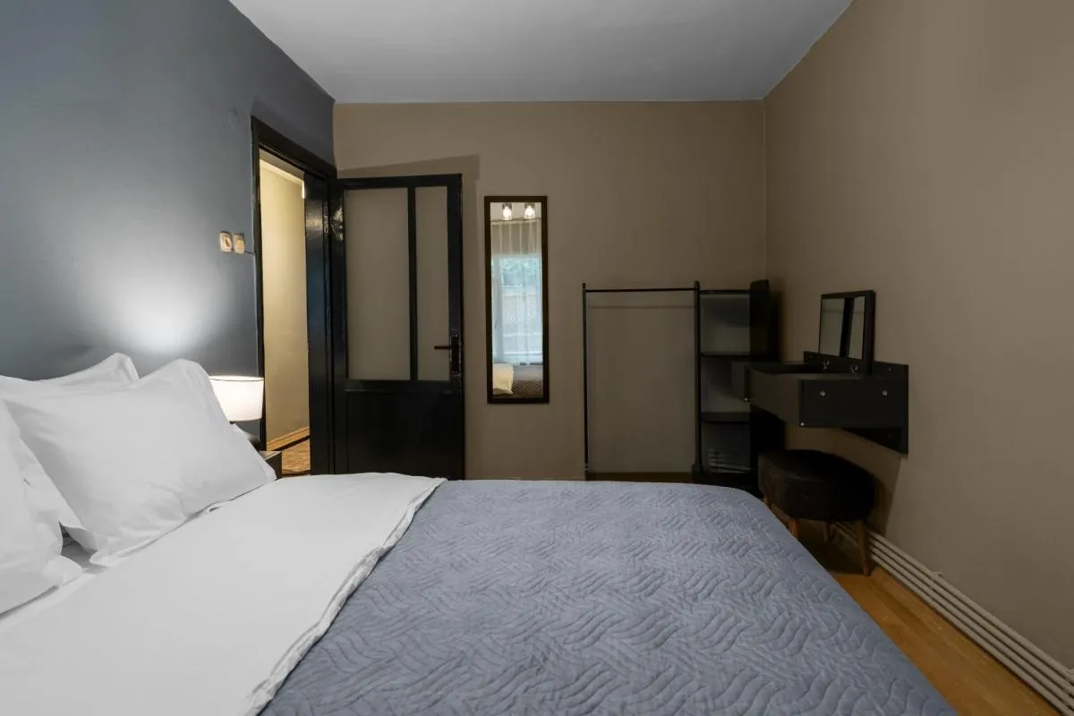 Image 1 of Cosy & Cental 3BR Apt. In Besiktas