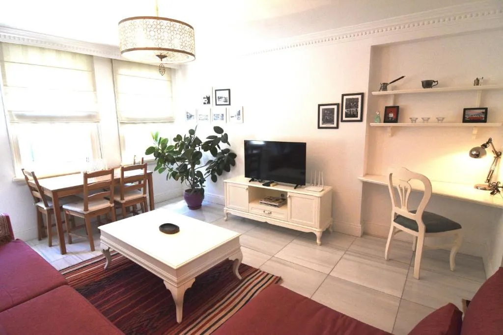 Image of Cozy 1-bdr Apartment In Cihangir Neighborhood