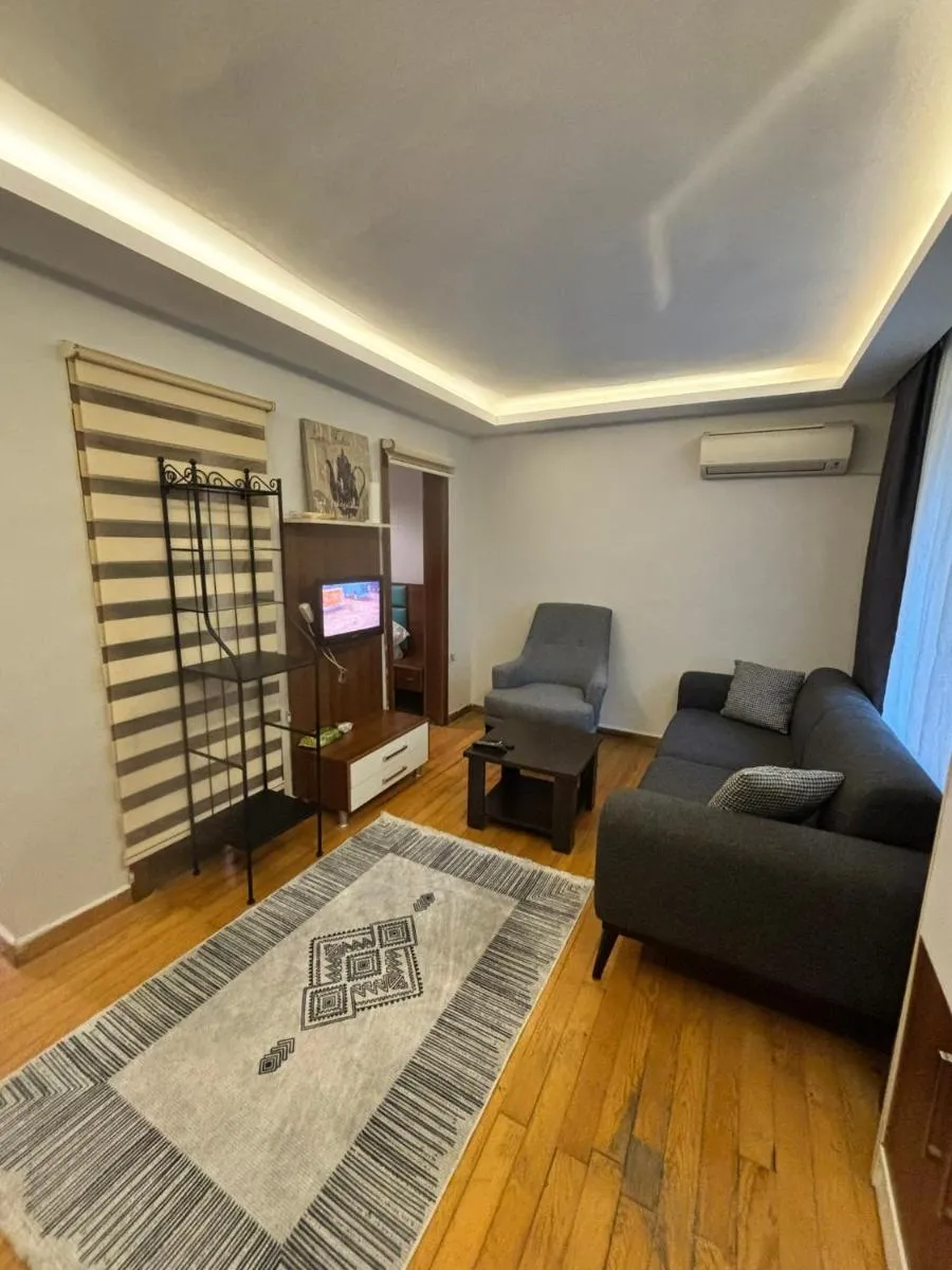 Image 4 of Cozy Garden-Level Apartment near Taksim