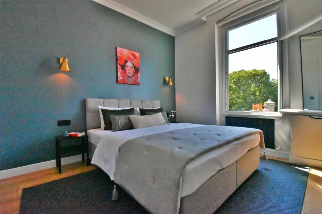 Image of Cozy Renovated 3BR near Taksim