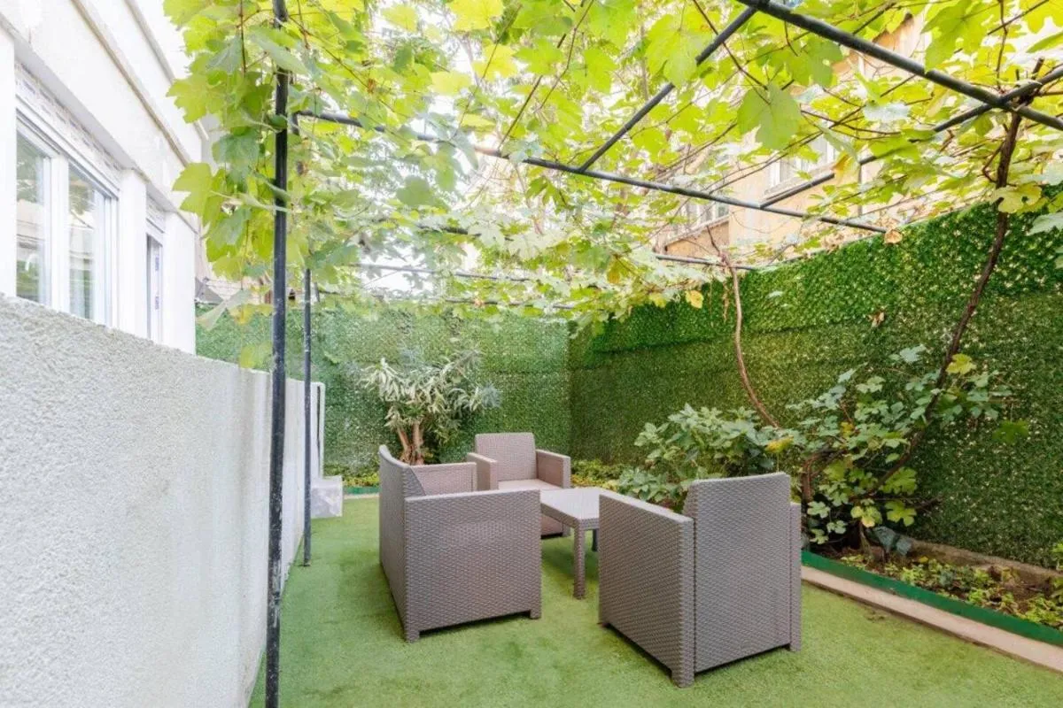 Image 3 of Cute Private Garden 2bd2bath Quaint Home! #366