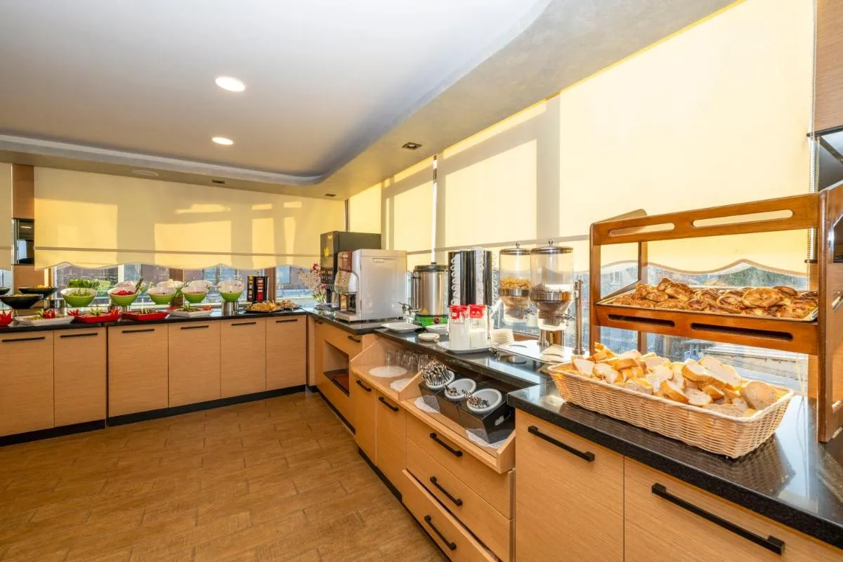 Image 6 of Dalan Hotel