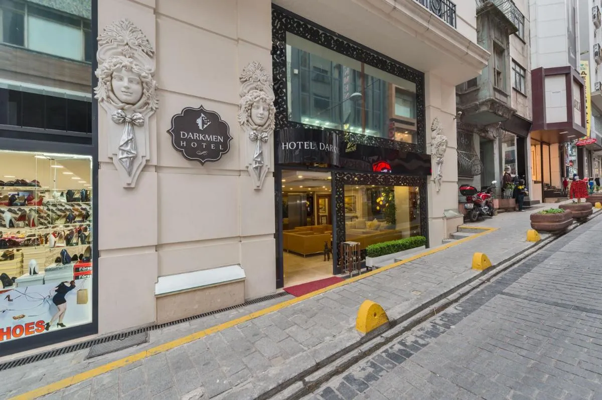 Image 2 of Darkmen Hotel