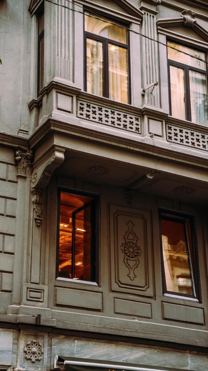 Image 4 of DeCamondo Residence