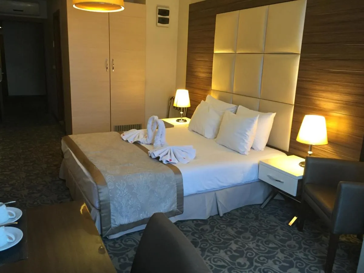 Image 4 of Derpa Suite Hotel
