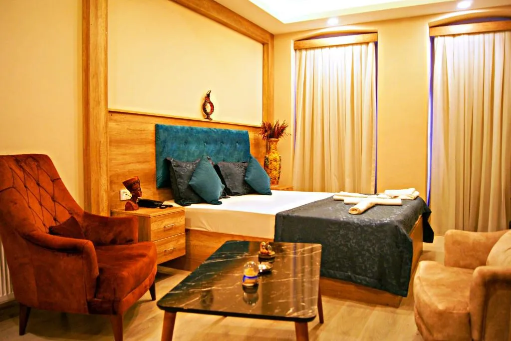 Image of Destinia Pera