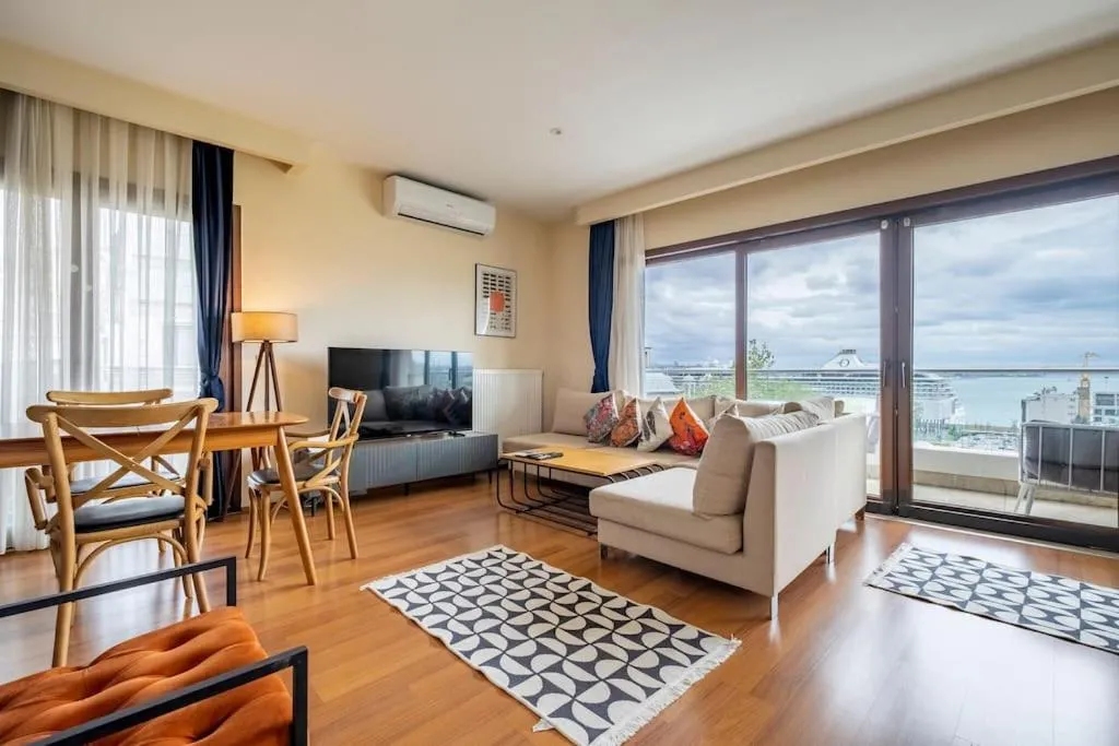Image 5 of Duplex with Stunning Sea View, 3BR, 2BA