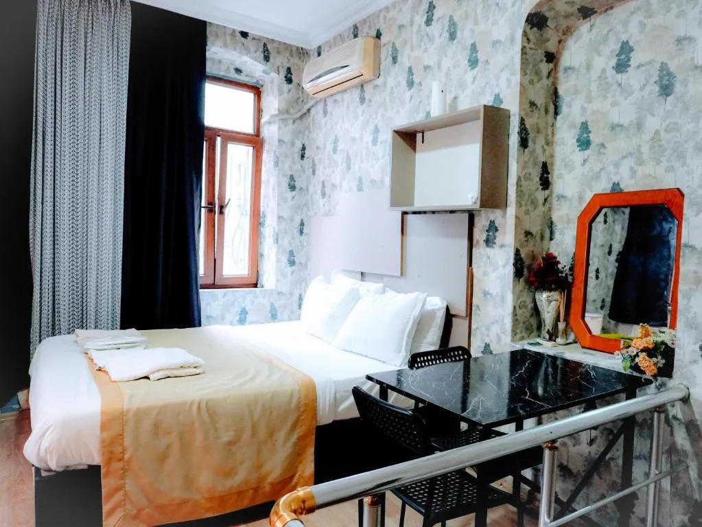 Image of Ease Inn