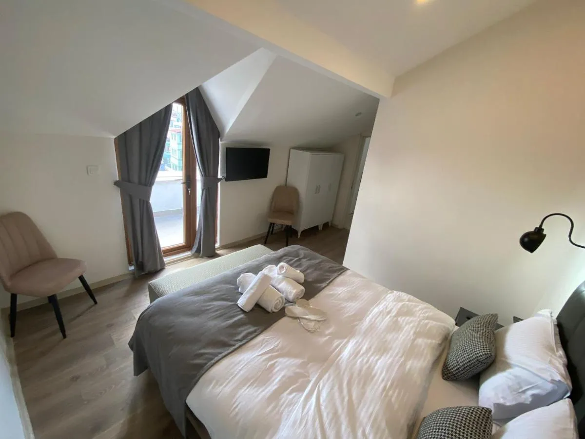 Image 5 of Elegance Suites