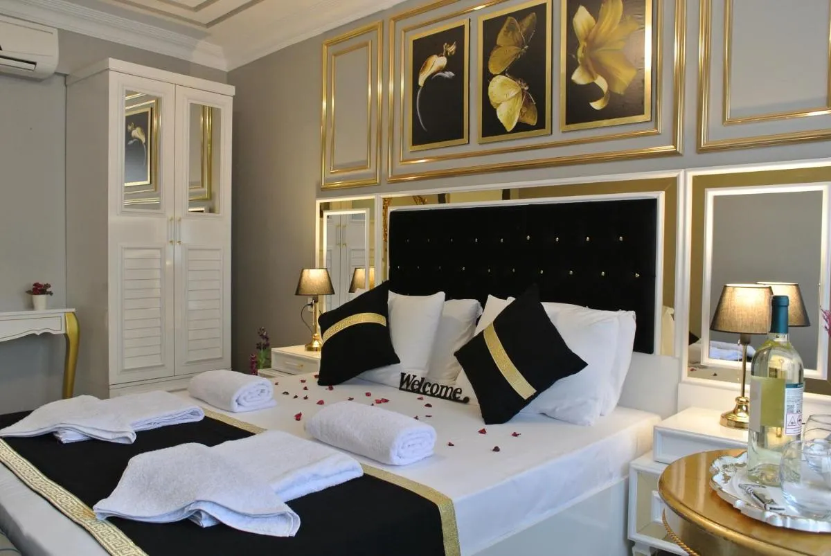 Image 2 of Emirhan Guesthouse & Suites
