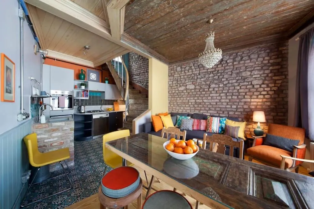 Image of Enjoy Golden Horn views from Tangerine house