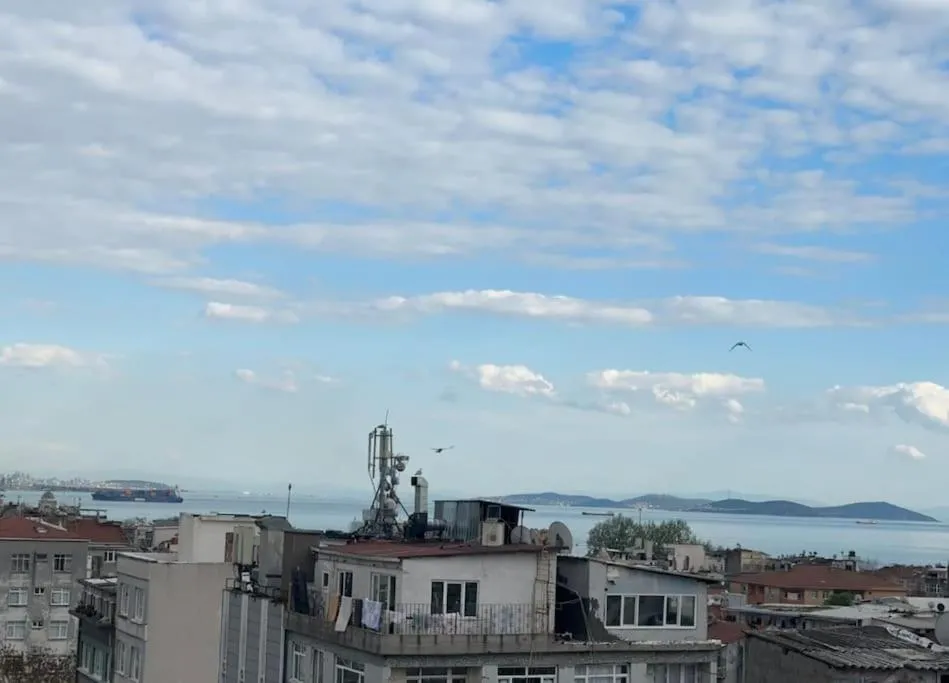 Image 5 of FATİH MERKEZİ LOKASYON GÜZEL TERAS MANZARALI DAİRe