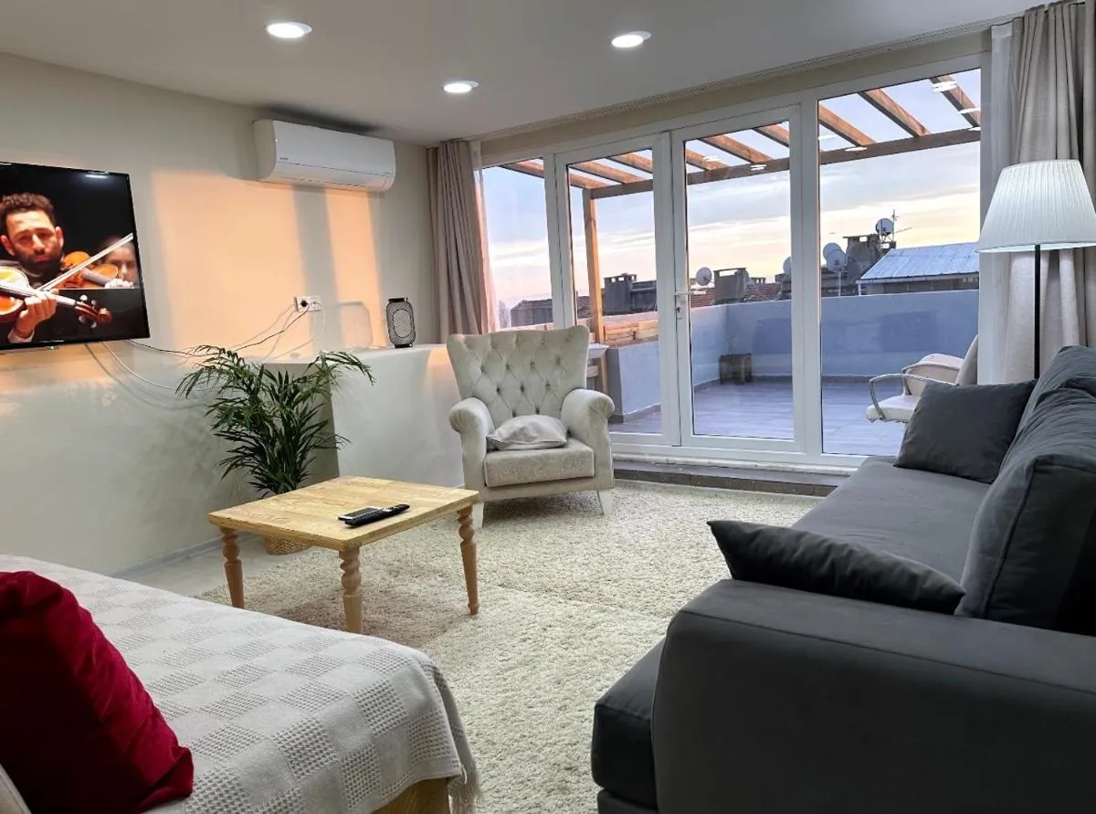 Image 1 of FATİH MERKEZİ LOKASYON GÜZEL TERAS MANZARALI DAİRe