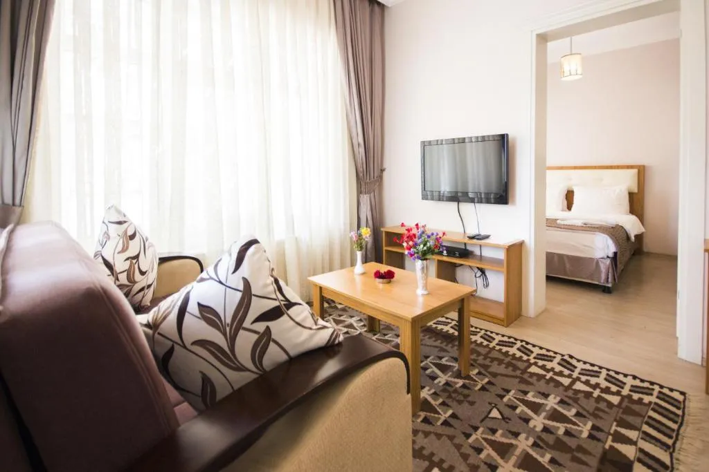 Image of Feyza Apart