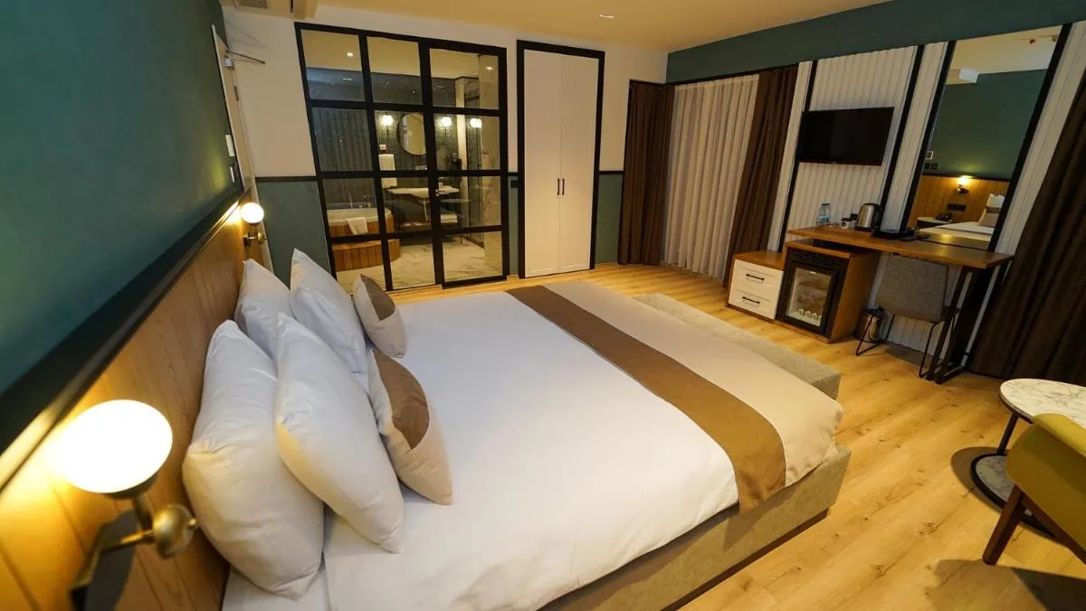 Image 1 of Fragments Hotel