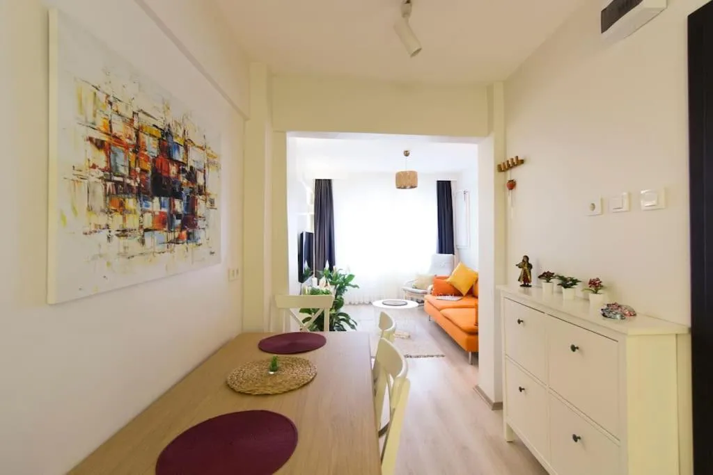 Image 1 of Fully Renovated 2BR Flat in Prime Location at Moda