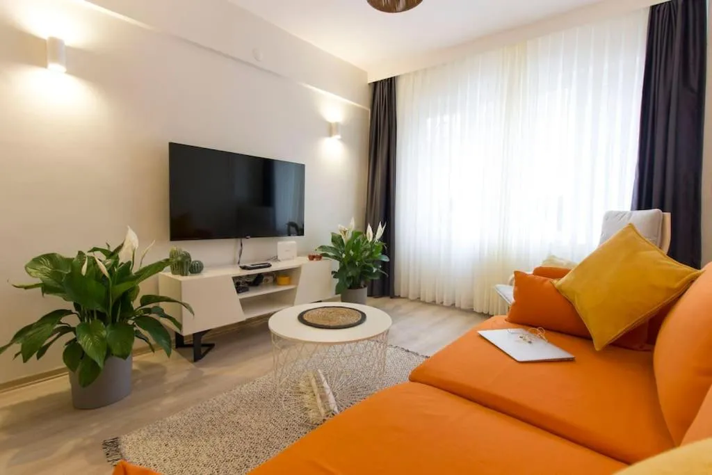 Image 5 of Fully Renovated 2BR Flat in Prime Location at Moda
