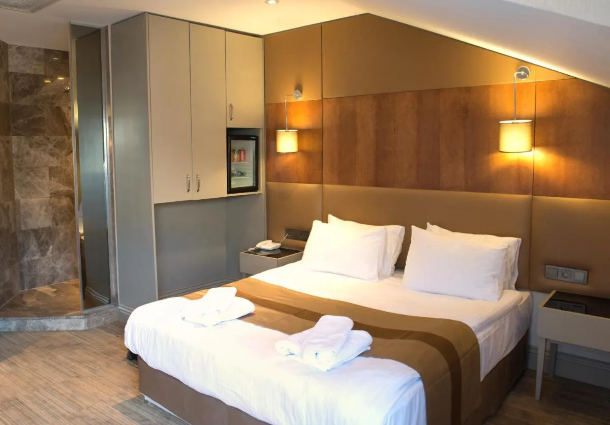 Image 2 of GK Regency Suites Hotel