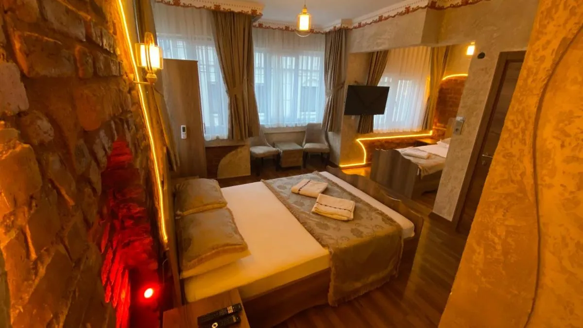Image 1 of GOLDEN ARROW OLD CİTY HOTEL