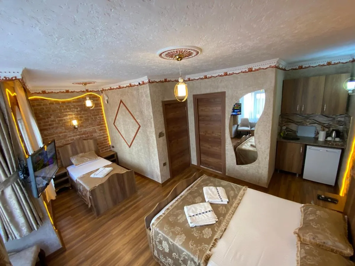 Image 2 of GOLDEN ARROW OLD CİTY HOTEL
