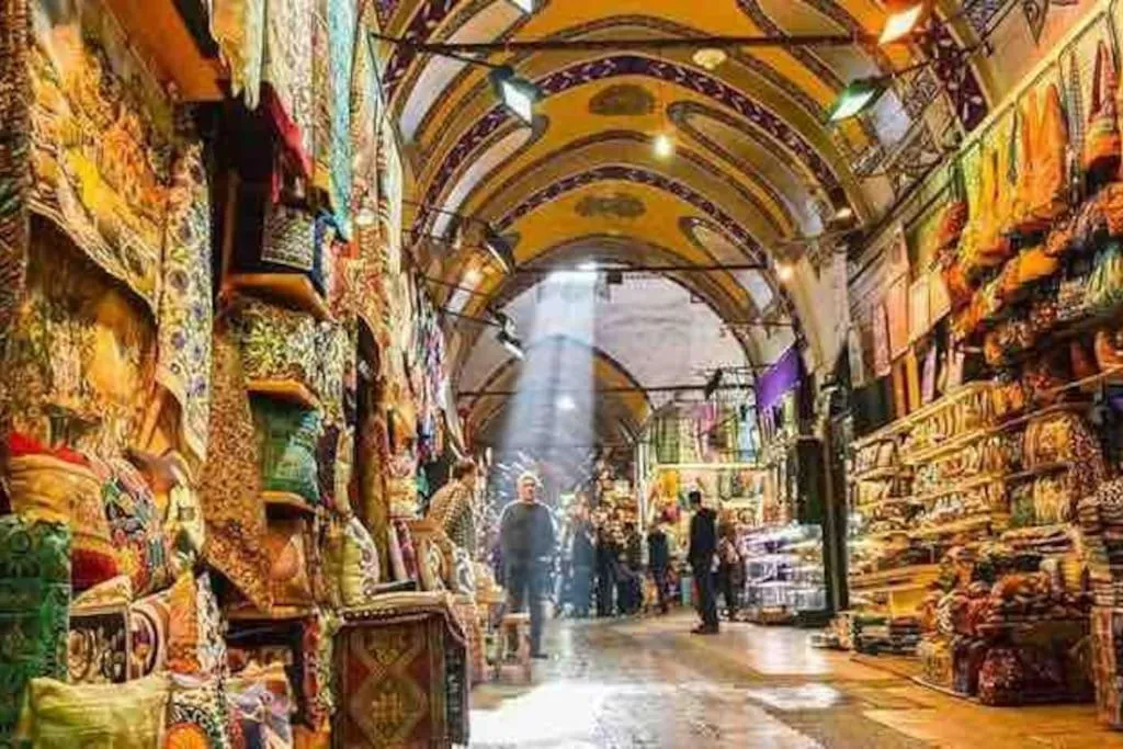 Image 1 of GRAND BAZAAR NEAR HOME HİSTORİCAL AREA