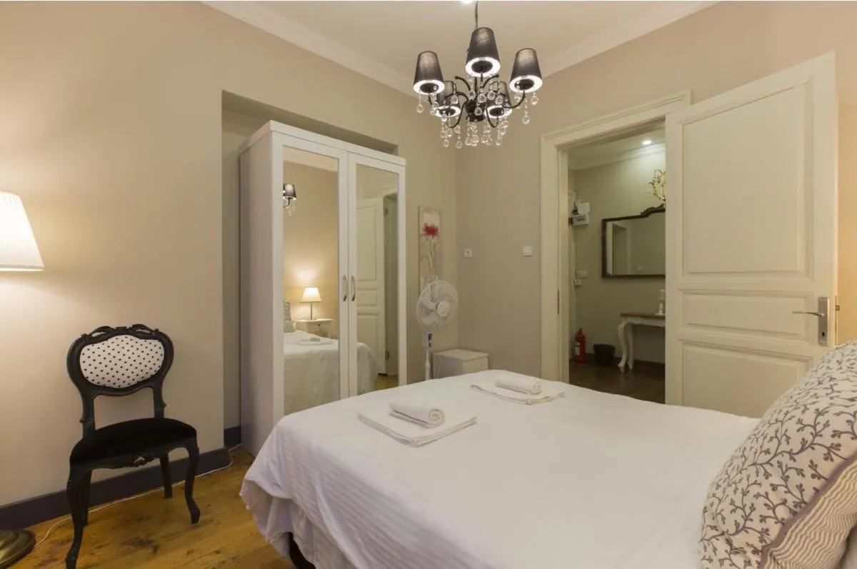 Image 2 of Ganbaru Tours – Flats in Galata