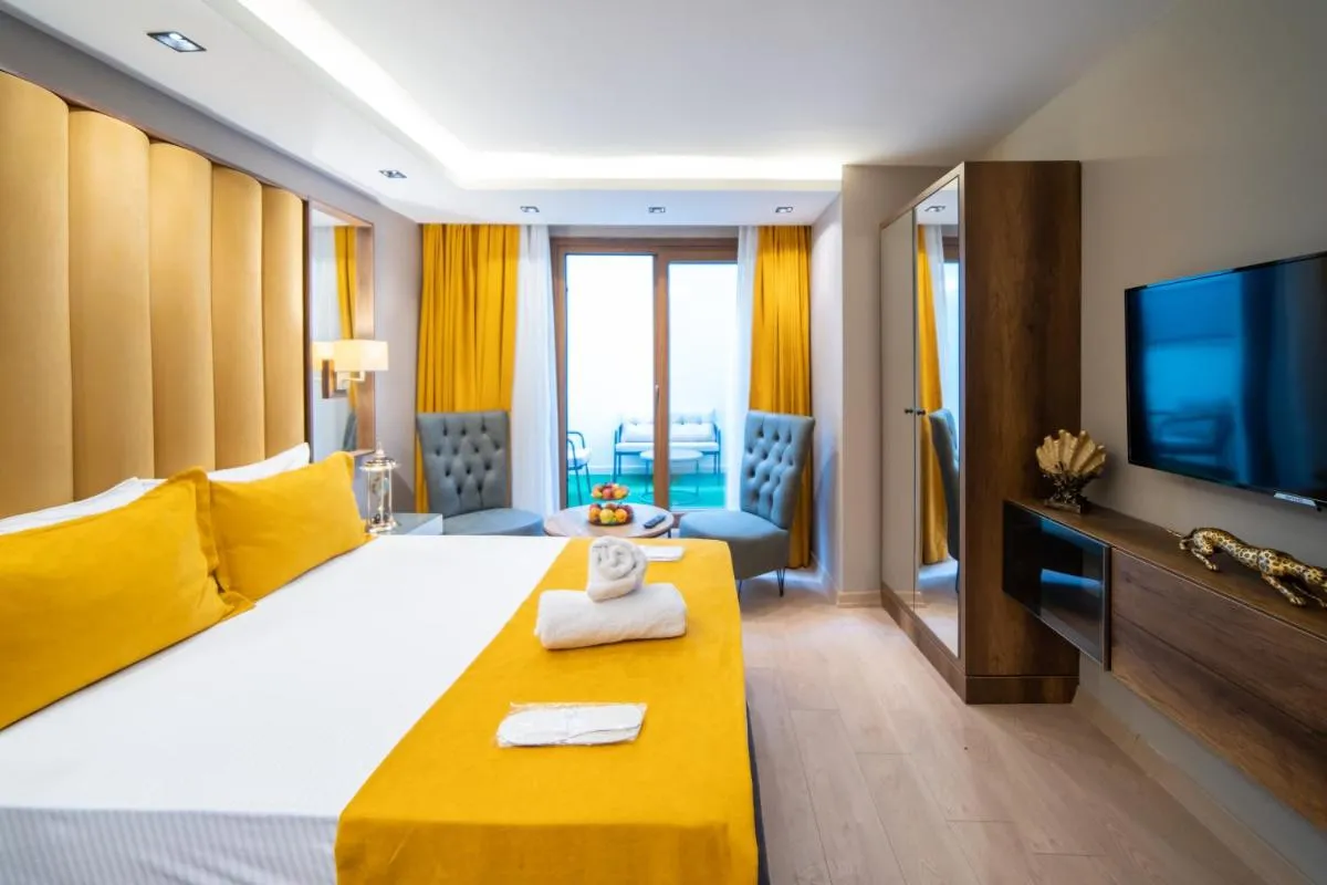Image 4 of Garden Room Suit Hotel