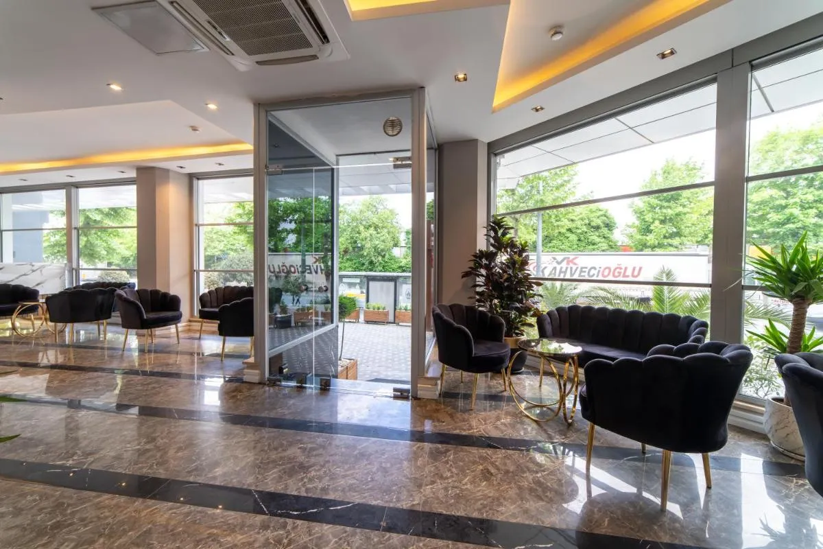 Image 3 of Garden Room Suit Hotel
